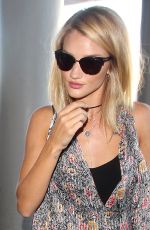 ROSIE HUNTINGTON-WHITELEY Arrives at Los Angeles International Airport 08/29/2015