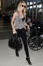 ROSIE HUNTINGTON-WHITELEY Arrives at Los Angeles International Airport 08/29/2015