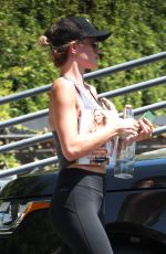 ROSIE HUNTINGTON-WHITELEY in Tights Leaves a Gym in Los Angeles 08/24/2015