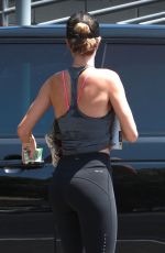 ROSIE HUNTINGTON-WHITELEY in Tights Leaves a Gym in Los Angeles 08/24/2015