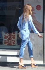 SOFIA VERGARA Heading to a Nail Salon in Beverly Hills 07/28/2015