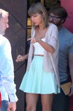 TAYLOR SWIFT Out and About in Studio City 08/10/2015