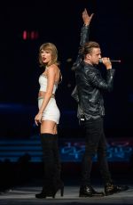 TAYLOR SWIFT Performs at 1989 World Tour Concert in Los Angeles 08/21/2015