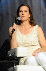 TERRY FARRELL at 14th Annual Official Star Trek Convention in Las Vegas