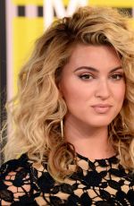 TORI KELLY at MTV Video Music Awards 2015 in Los Angeles
