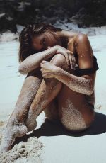 ALEXIS REN in Bikini on the Set of a Photoshoot, August 2015
