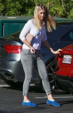 ALICE EVE Shopping at Bristol Farms in West Hollywood 09/29/2015