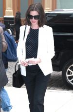 ANNE HATHAWAY Arrives at Her Hotel in NEw York 09/22/2015