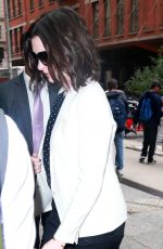 ANNE HATHAWAY Arrives at Her Hotel in NEw York 09/22/2015