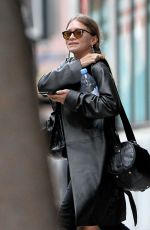 ASHLEY OLSEN Out and About in New York 09/22/2015