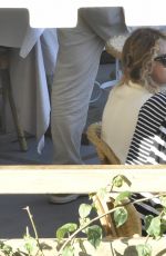 BEYONCE KNOWLES Out for Lunch at La Conca Del Sogno in Nerano 09/10/2015