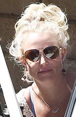 BRITNEY SPEARS Heading to a Dance Studio in Calabasas 09/29/2015