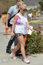 BRITNEY SPEARS Leaves a Gym in Westlake Village 09/02/2015