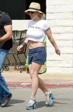 BRITNEY SPEARS Out and About in Westlake Village 09/14/2015