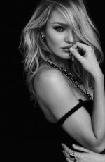 CANDICE SWANEPOEL - Sante D