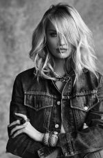 CANDICE SWANEPOEL - Sante D