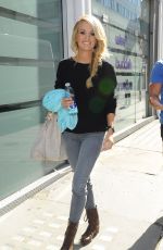 CARRIE UNDERWOOD Leaves BBC Radio in London 09/23/2015