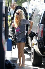 DENISE RICHARDS at a Gas Station in Malibu 09/17/2015
