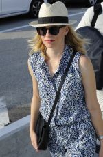 ELIZABETH BANKS Arrives at Lido for 72nd Venice Film Festival 09/01/2015