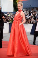 ELIZABETH BANKS at Lao Pao Er Premiere and Closing Seremony of 72nd Venice Film Festival 09/12/2015