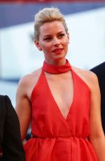 ELIZABETH BANKS at Lao Pao Er Premiere and Closing Seremony of 72nd Venice Film Festival 09/12/2015