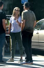 ELIZABETH BARKLEY Leaves Urth Cafe 09/02/2015