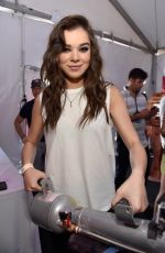 HAILEE STEINFELD at 2015 iHeartradio Music Festival in Las Vegas 09/19/2015