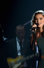 HAILEE STEINFELD at 2015 Streamy Awards in Los Angeles 09/17/2015