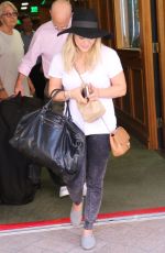 HILARY DUFF Leaves a Doctor