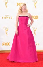 ELISABETH MOSS at 2015 Emmy Awards in Los Angeles 09/20/2015