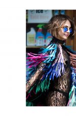 WILLA HOLLAND by Carly Foulkes Photoshoot