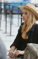 MARGOT ROBBIE Arrives at Toronto International Airport 08/28/2015