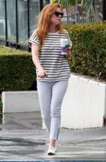 ISLA FISHER at The Coffee Bean & Tea Leaf in Sherman Oaks 09/15/2015