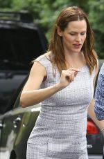 JENNIFER GARNER Arrives at a Baby Shower in Bel Air 09/03/2015
