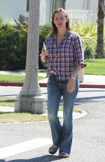 JENNIFER GARNER in Jeans Out and About in Brentwood 09/17/2015