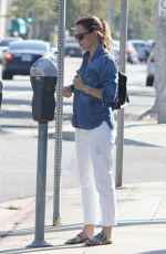 JENNIFER GARNER Out and About in Brentwood 09/02/2015