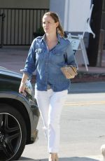 JENNIFER GARNER Out and About in Brentwood 09/02/2015