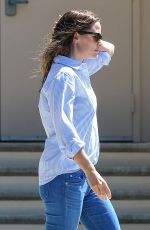 JENNIFER GARNER Out and About in Brentwood 09/25/2015
