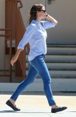 JENNIFER GARNER Out and About in Brentwood 09/25/2015