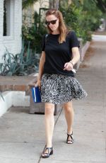 JENNIFER GARNER Out and About in Los Angeles 09/10/2015