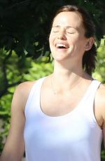 JENNIFER GARNER Out Jogging in Los Angeles 08/30/2015