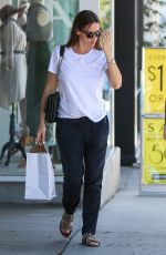 JENNIFER GARNER Out Shopping in Brentwood 09/05/2015
