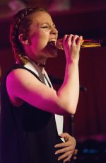 JESS GLYNNE Performs at Barboza in Seattle 09/26/2015