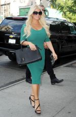 JESSICA SIMPSON Arrives at Her Hotel in New York 09/09/2015