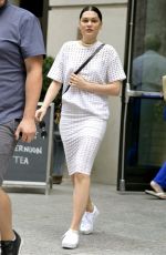 JESSIE J Leaves Her Hotel in New York 09/04/2015