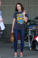 JOEY KING Arrives at Airport in Montreal 09/06/2015