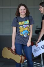 JOEY KING Arrives at Airport in Montreal 09/06/2015