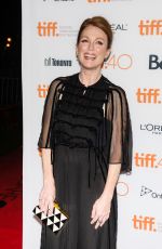 JULIANNE MOORE at Maggie