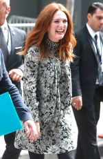 JULIANNE MOORE Out During 2015 Toronto International Film Festival in Toronto 09/11/2015