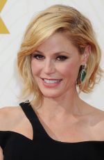 JULIE BOWEN at 2015 Emmy Awards in Los Angeles 09/20/2015